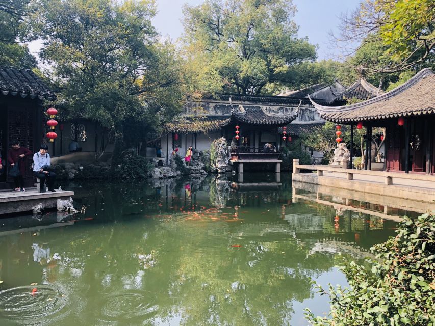Discover Suzhou & Zhouzhuang: Private Day Trip - A local lunch between the two historic stops
