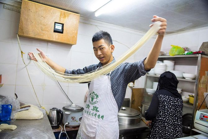 Eat Like a Local: Street Breakfast Tour in Shanghai - Why Shanghai breakfast is the right way to start