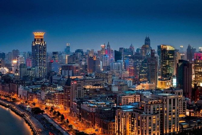 Evening Thai Dinner and Huangpu River Cruise in Shanghai - The Huangpu River after dark
