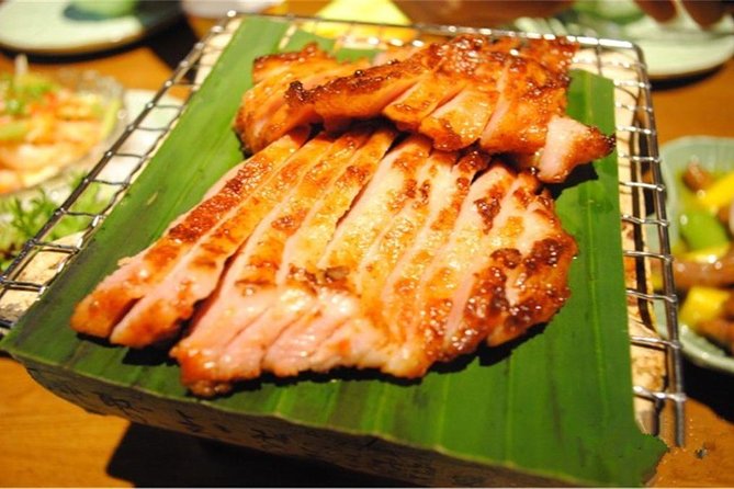 Evening Thai Dinner and Huangpu River Cruise in Shanghai - What the private format changes