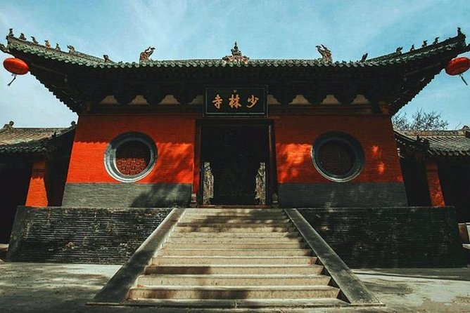 Form Xi'an To Luoyang Longmen Grottoes & Shaolin Temple Day Tour by Bullet Train - A local Luoyang lunch, with food not included