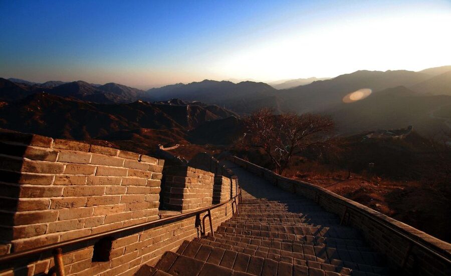 From Beijing: Badaling Great Wall Bus Group Tour - The real Badaling tradeoff: beauty and crowds