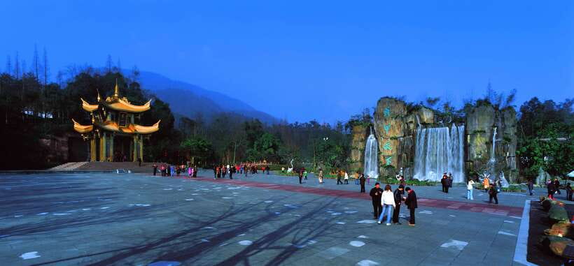 From Chengdu: Mount Emei Day Trip with Golden Summit Visit - Why Mount Emei makes a strong day trip from Chengdu