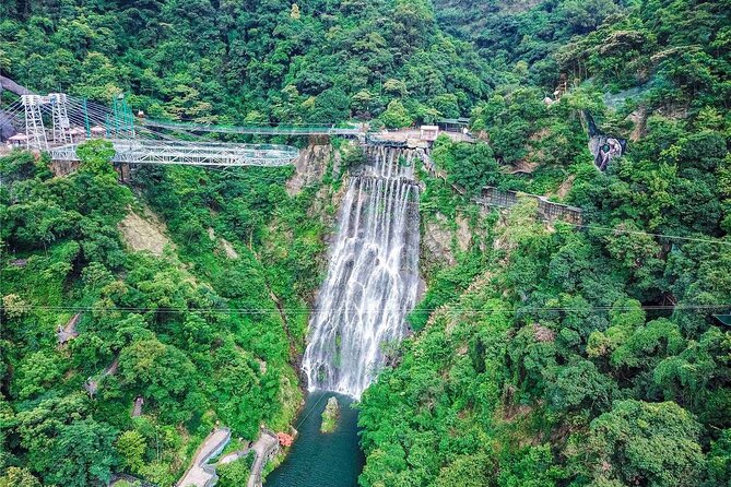 From Guangzhou to Gulong Gorge and waterfall -Nature & Adventure - Walking Beside the Waterfalls