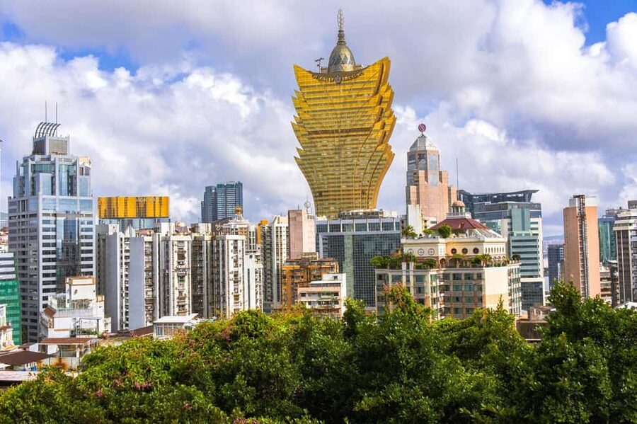 From Hong Kong: Macau Day Tour with R/T Ferry, Lunch, Pickup - Why Macau works as a one-day trip from Hong Kong