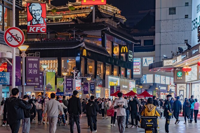 From Hong kong to Shenzhen tour with Flexible Itinerary / English - Lianhuashan Park for a break from city streets