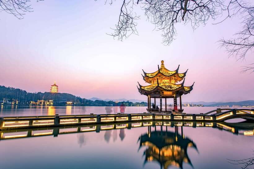 From Shanghai: Hangzhou Private Day Trip by Bullet Train - The return train and hotel drop-off