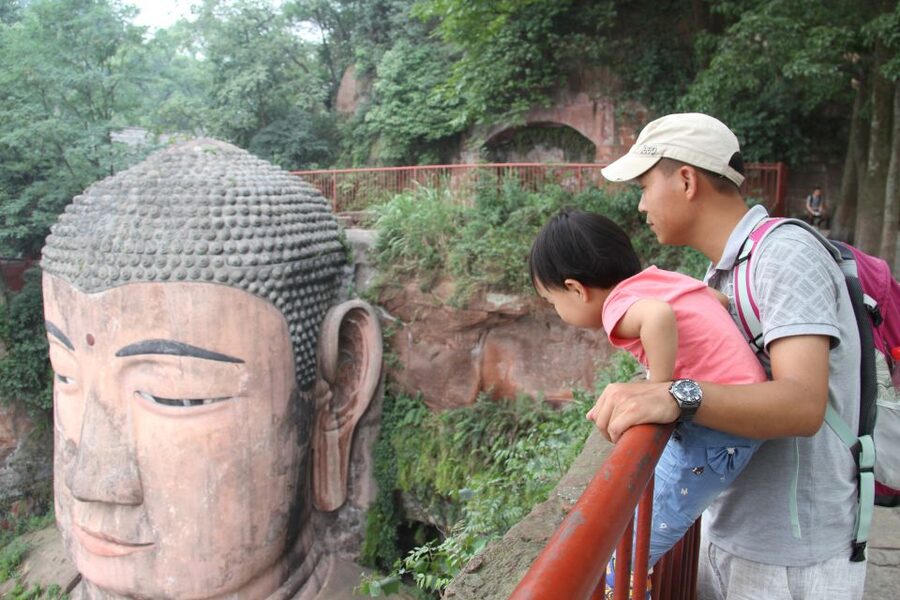 Full-Day Tour of Leshan's Giant Buddha from Chengdu - Lingyun Temple and the museum