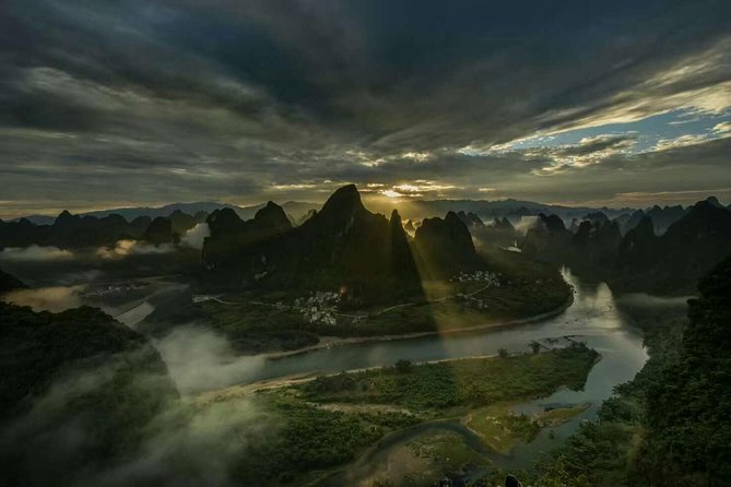 Full/Half-Day Yangshuo Xianggong Mountain Sunrise Private Tour - Why Xianggong Mountain earns an early wake-up