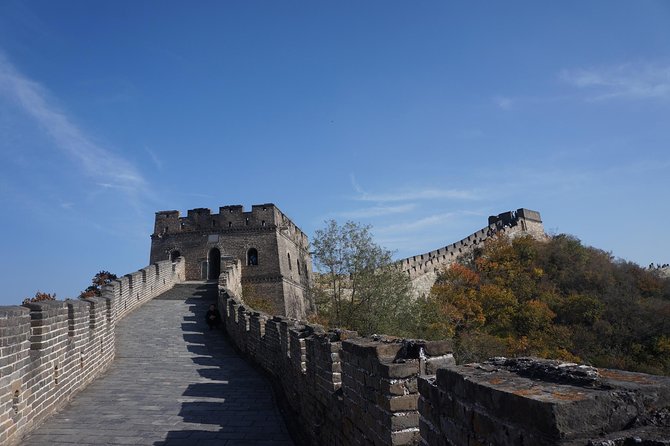 Great Wall of China at Mutianyu Full-Day Tour Including Lunch from Beijing - Tea, jade, and cloisonné stops
