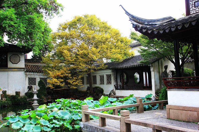 Group Day Tour in Suzhou and Zhouzhuang from Shanghai - Master-of-Nets Garden in 45 minutes