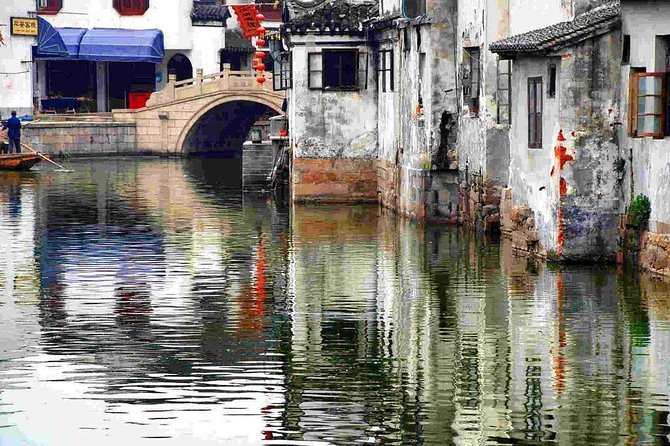 Group Day Tour in Suzhou and Zhouzhuang from Shanghai - Zhouzhuang and its famous Double Bridges