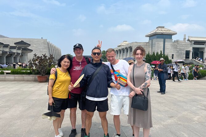 Group Tour to the Terra-cotta Warriors Museum & Lunch - Lunch in Lintong gives the schedule a welcome pause