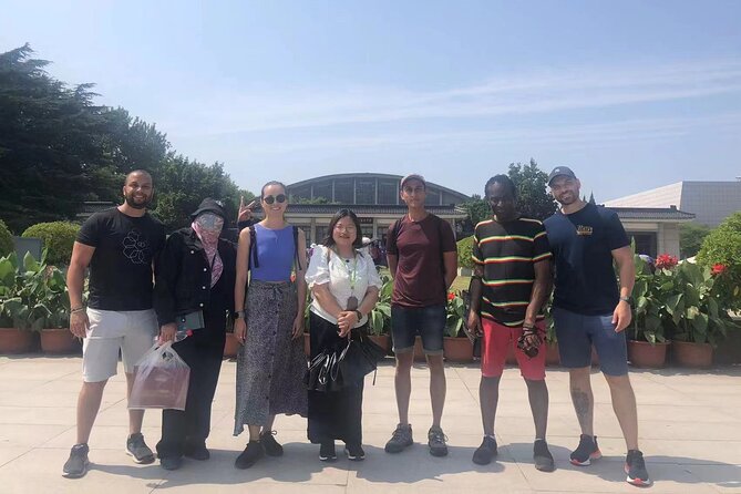 Group Tour to the Terra-cotta Warriors Museum & Lunch - Transport and timing: an easy full-day outing