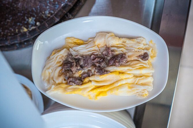 Guangzhou Evening Food Tour Through Local Neighborhood - Rice Noodles and the Main Two Hours of Eating