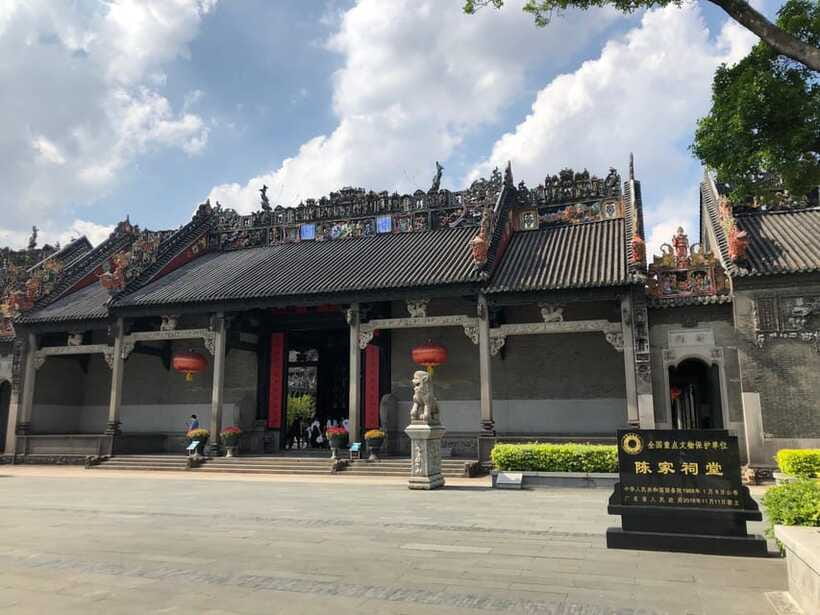 Guangzhou Full Day City Tour with Old and New Highlights - What the private guide service adds