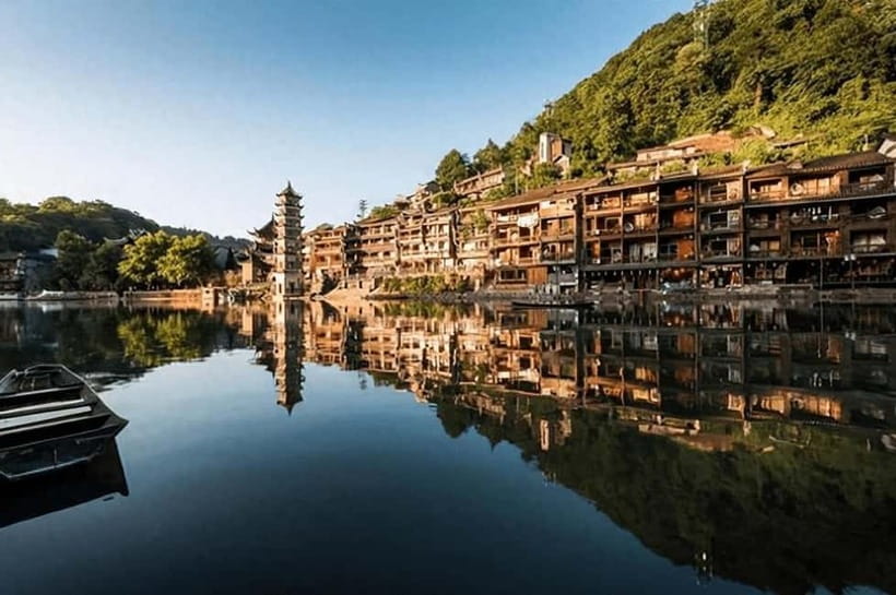 Guilin: 1-Day Iconic Landmarks & Cultural Tour - Elephant Trunk Hill and the story behind the shape