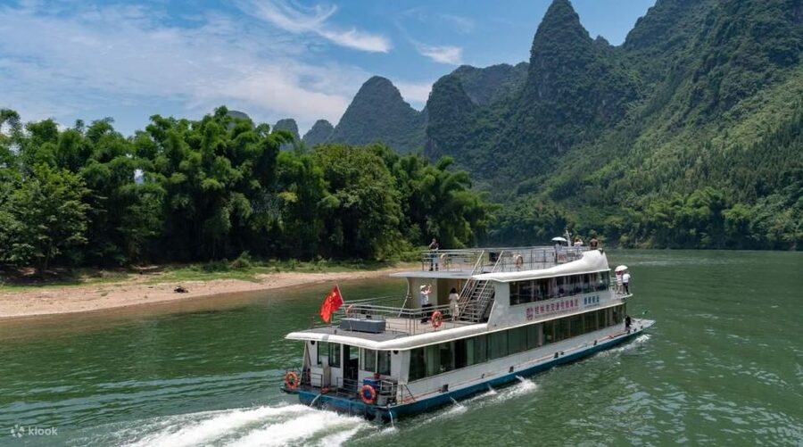 Guilin: 3-Day Private Tour with Longsheng&Cruise to Yangshuo - Your flexible afternoon in Yangshuo