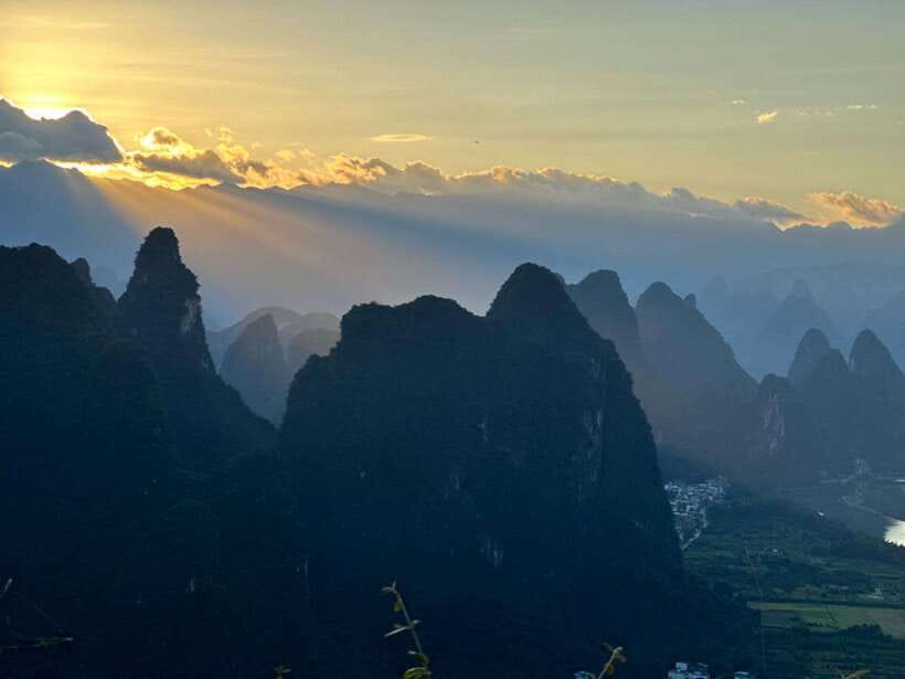 Guilin: Day tour of Longji Rice Terraces and Yangshuo - Yangshuo and the Li River setting
