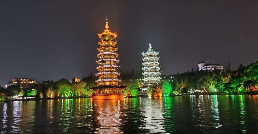 Guilin: Four Lakes Night Cruise with Round-trip Transfer - Key points to know before booking