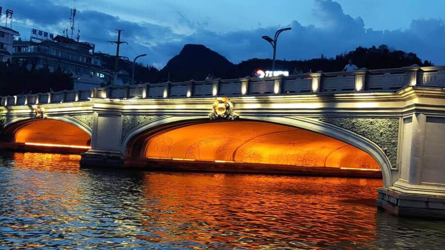 Guilin: Four Lakes Night Cruise with Round-trip Transfer - Guilin after dark: what the Four Lakes cruise is really about