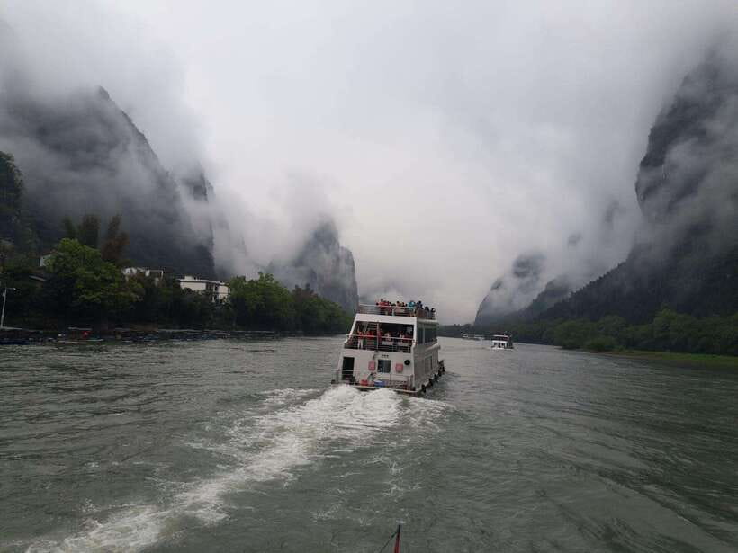 Guilin: Li River Cruise with Transfer to Yangshuo - What the transport and support are like