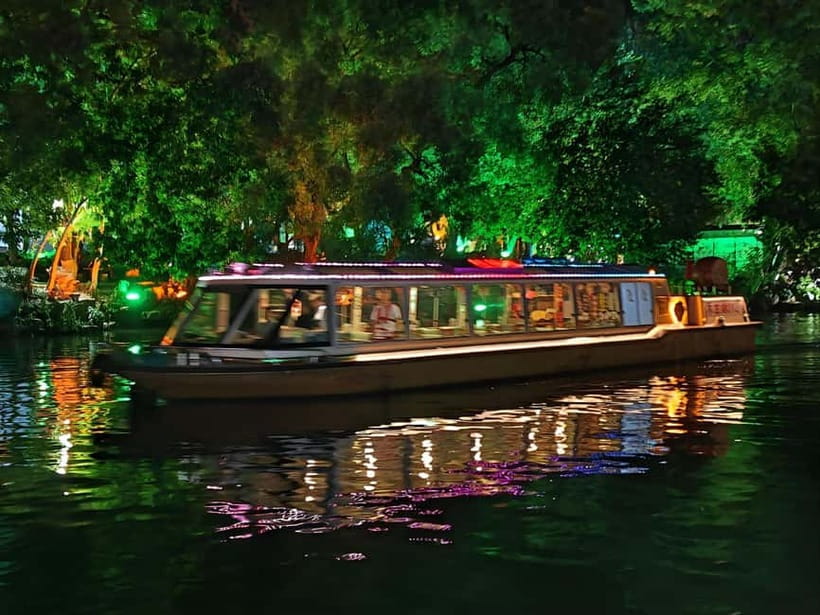 Guilin: Night Cruise on Two Rivers & Four Lakes with Lights - Why Guilin looks best from the water after dark