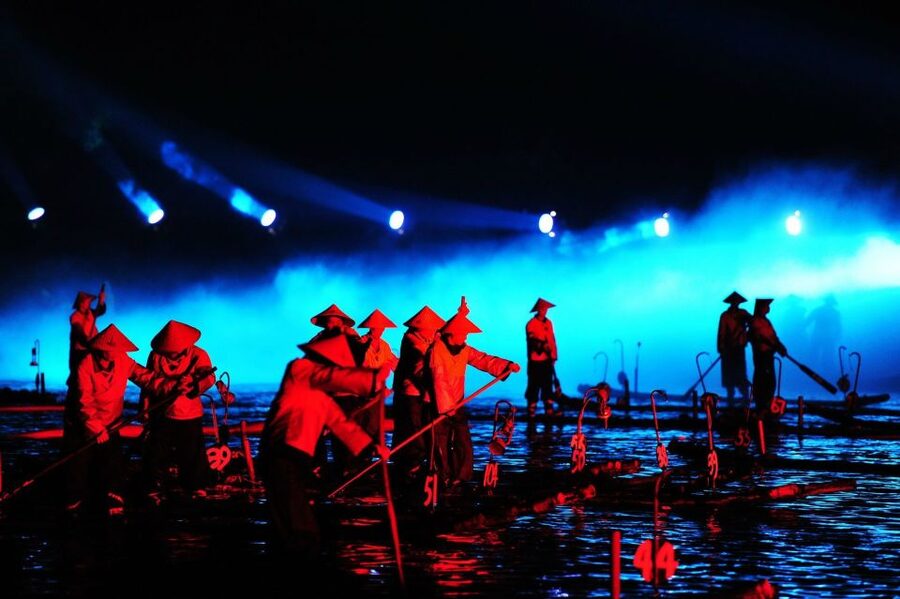 Guilin: Private Full-Day Li River Cruise and Liusanjie Show - Who will enjoy this Guilin day most?