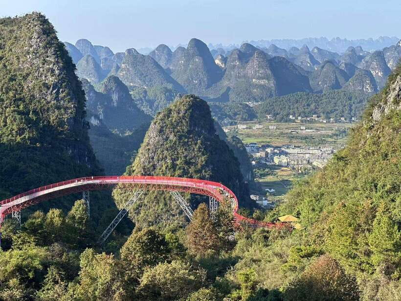 Guilin: Private Mountains and Rivers Day Tour - West Street gives you a useful midday pause