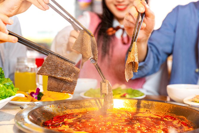 Half-Day Chengdu Back Alley Foodie Tour - Who will enjoy this most