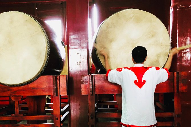 Half-Day Private Beijing Hutong Walking Tour with Dim Sum - Tea, Yandai Xie Street, and the walk toward the lakes