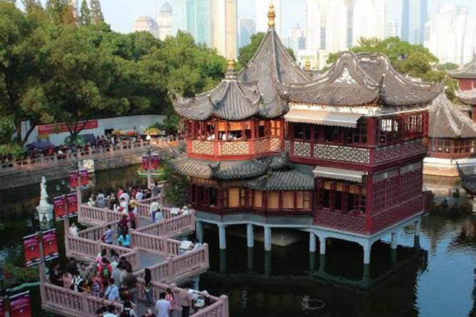 Half-Day Private Shanghai City Tour - Guides who shape the experience