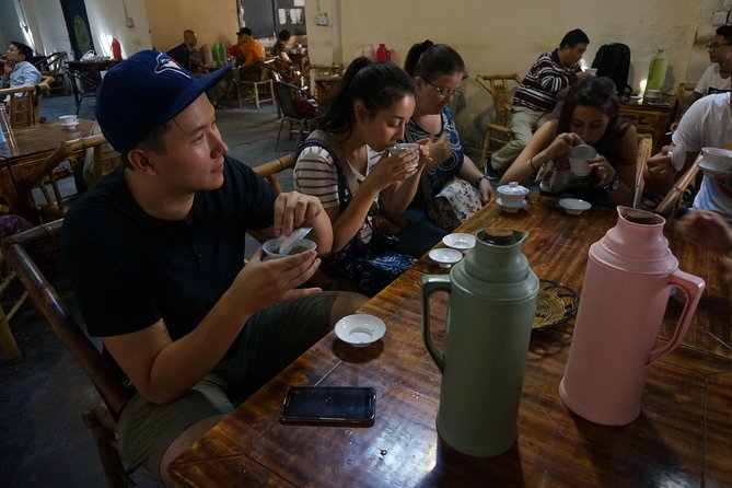 Half-Day Walking Tour with a Vegetarian Lunch at a Nunnery - Why This Chengdu Walk Feels Different