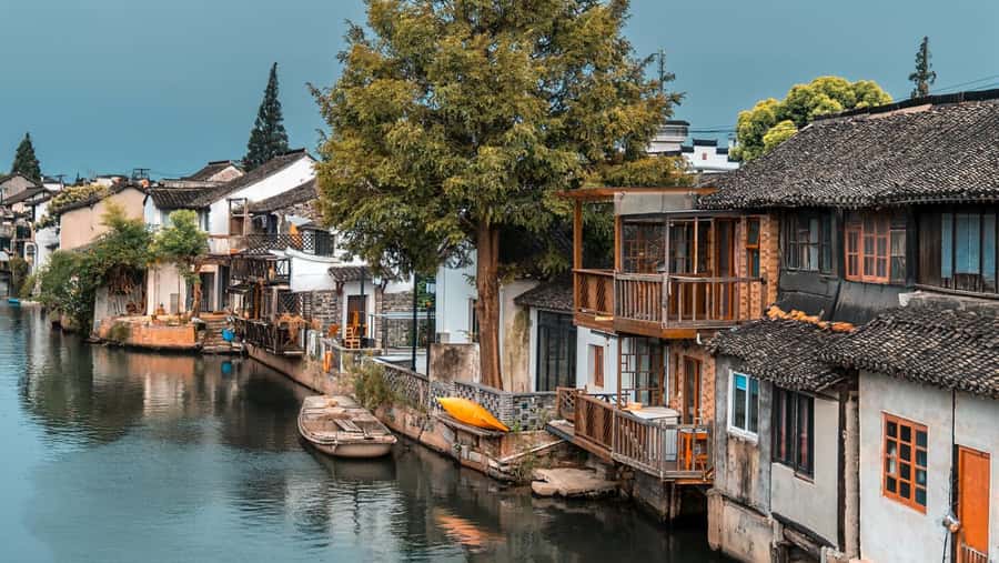 Half-Day Zhujiajiao Water Town Wonders Private Tour - Who should book this outing