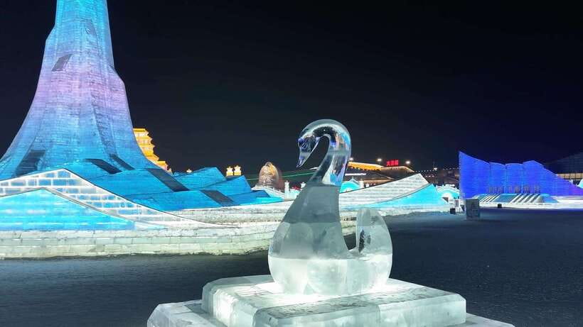 Harbin Ice and Snow Fairyland Private Day Tour - Five food stops through old Harbin