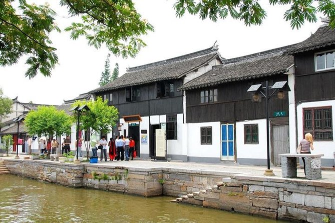 Hire a car with driver to Zhujiajiao Town 8 hours service - Setting the day around Zhujiajiao Water Town