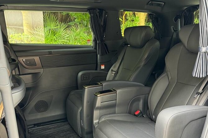 Hong Kong Airport Transfer Luxury MPV - Comparing the $124.64 Group Price