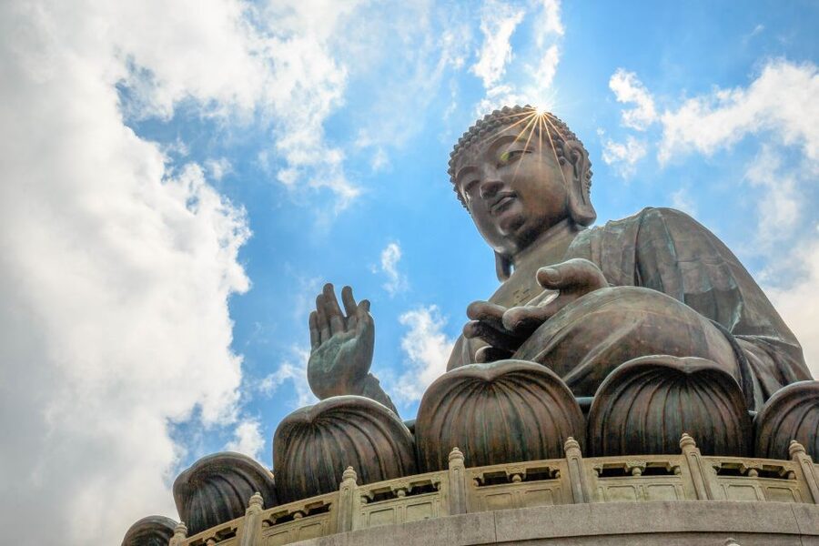 Hong Kong: Big Buddha Tour & Skip-the-Line NP360 Cable Car - The cable car ride sets the tone