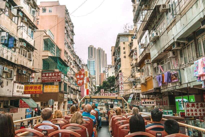 Hong Kong: Big Bus Hop-On Hop-Off Tour & Optional Peak Tram - Why this bus works in Hong Kong