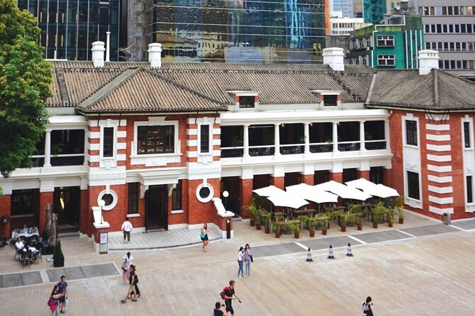 Hong Kong Day Tour: City Landmarks & Highlights - Hollywood Road, PMQ, and Man Mo Temple