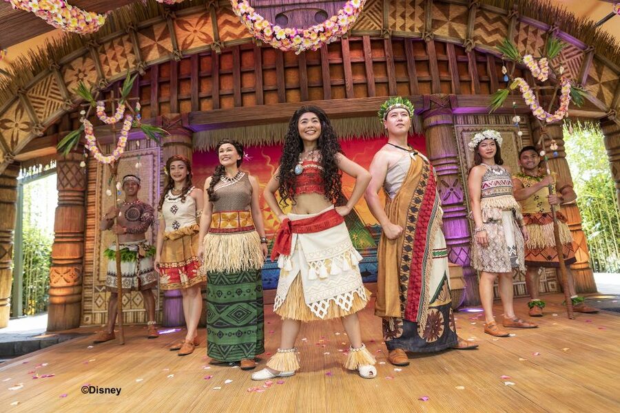 Hong Kong Disneyland Park Tickets - How to plan your day without wearing yourself out