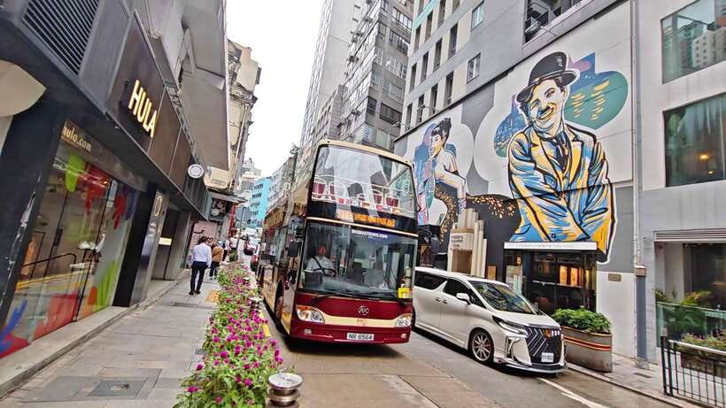 Hong Kong: Fast Track Peak Tram & Big Bus Hop-On, Hop-Off - The Peak Tram up to Victoria Peak