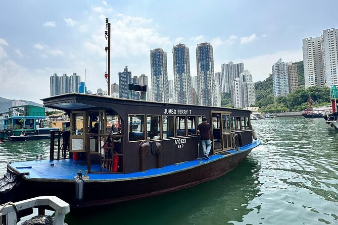 Hong Kong Fisherman’s Wharf: Aberdeen Fishing Village Boat Tour - Inside the Aberdeen Houseboat floating museum
