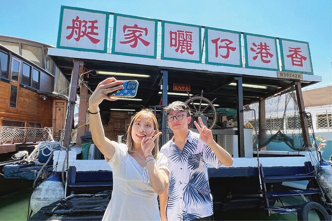 Hong Kong Fisherman’s Wharf: Aberdeen Fishing Village Boat Tour - What happens at Aberdeen Fisherman’s Wharf Pier 6