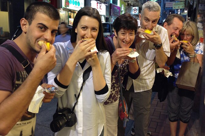 Hong Kong Food Tour: Central and Sheung Wan Districts - Hollywood Road, old streets, and a historic temple