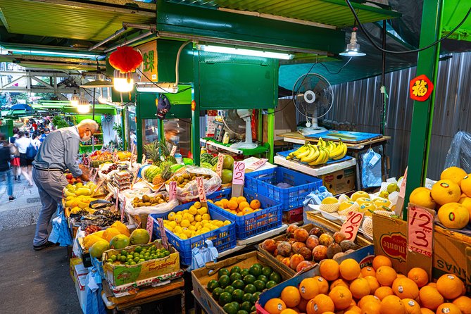 Hong Kong Food Tour: Central and Sheung Wan Districts - Six tastings, from wonton noodles to egg tarts