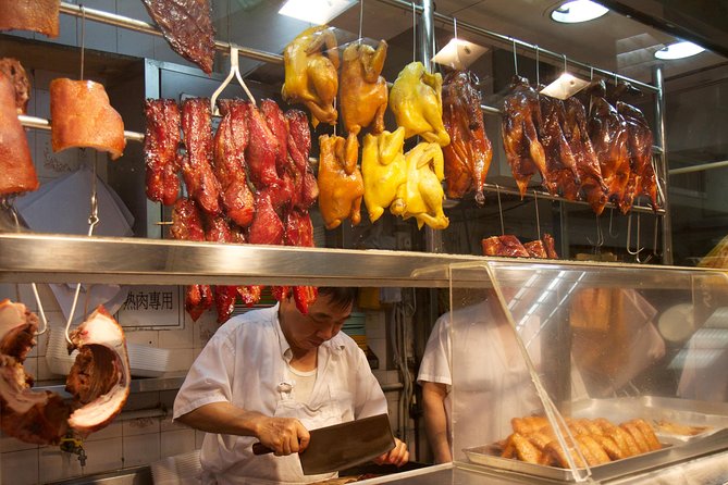 Hong Kong Food Tour: Central and Sheung Wan Districts - Why the small group matters here