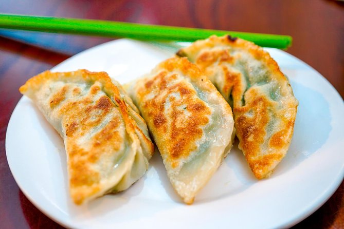 Hong Kong Food Tour: Sham Shui Po District - Six Stops, With Sweet and Savory Cantonese Food