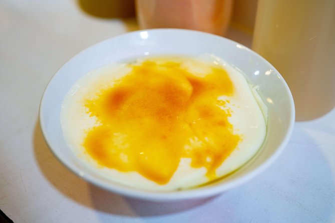 Hong Kong Food Tour: Sham Shui Po District - How Much Food Do You Get for $107.76?