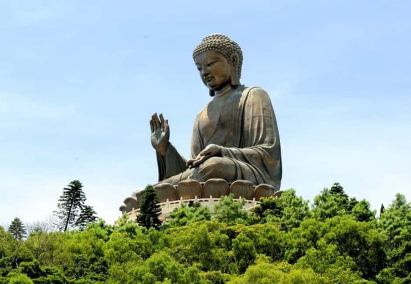 Hong Kong: Lantau VIP Priority Cable Car, Big Buddha & Tai O - Ngong Ping 360 and the long views over Lantau